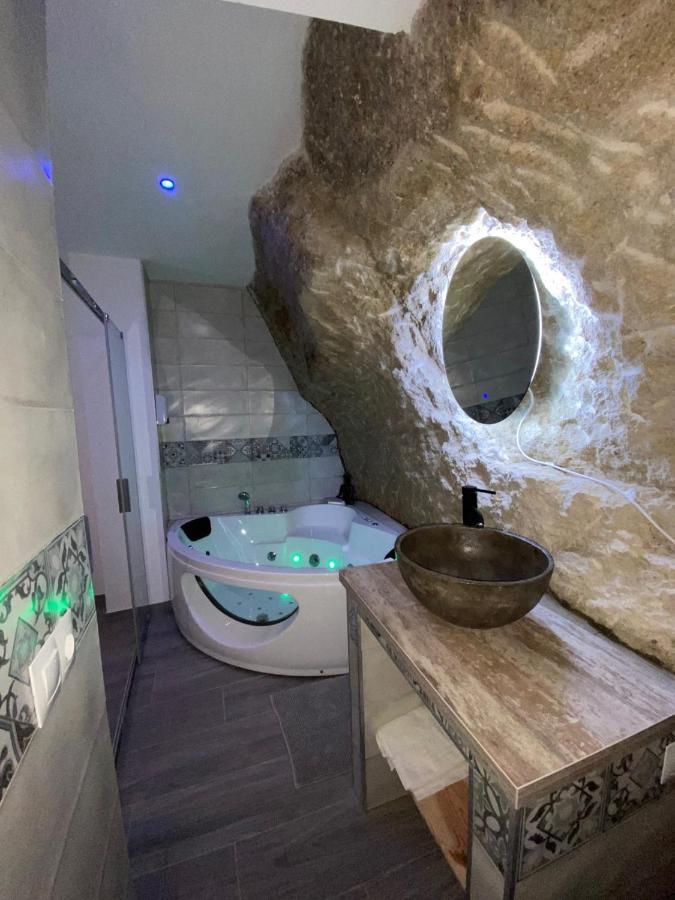 Casita En El Tajo Villa Setenil De Las Bodegas Eksteriør billede